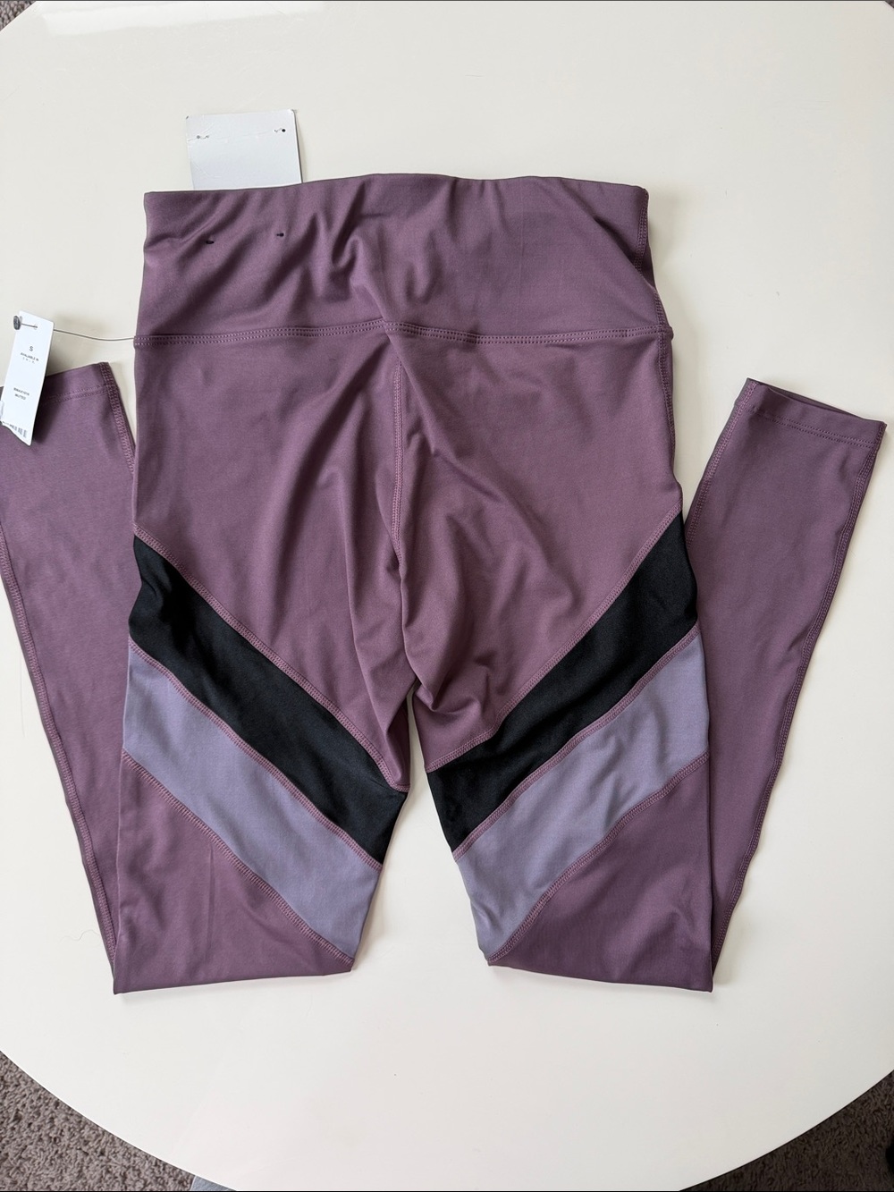 BCBGMaxAzria Girls Mauve Purple Colorblock Performance Leggings - Picture 6 of 7